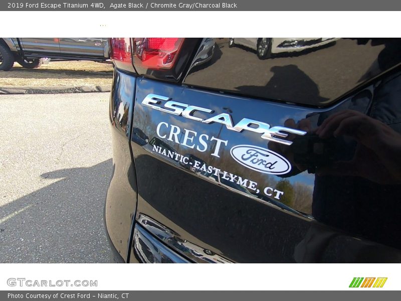 Agate Black / Chromite Gray/Charcoal Black 2019 Ford Escape Titanium 4WD