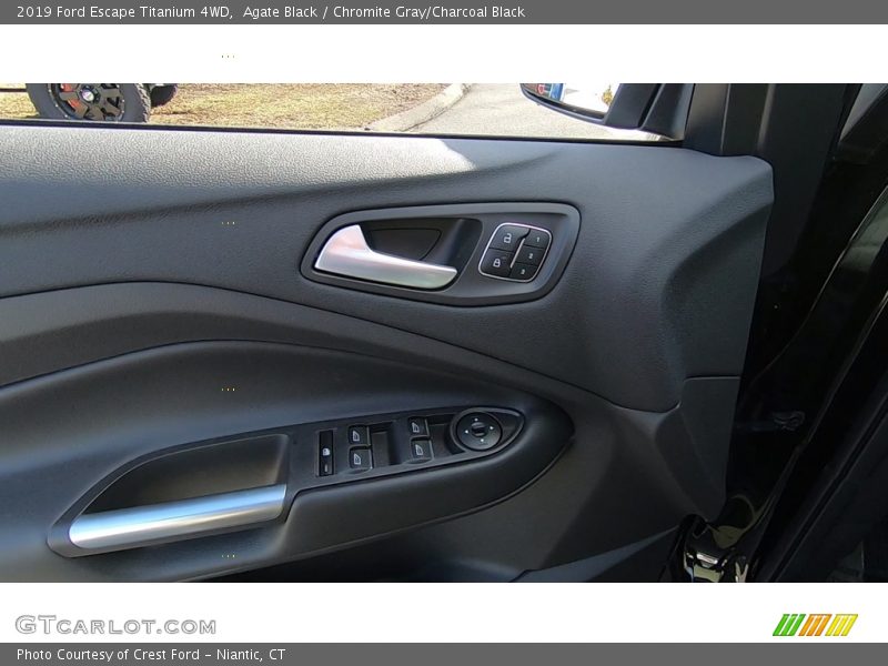 Agate Black / Chromite Gray/Charcoal Black 2019 Ford Escape Titanium 4WD