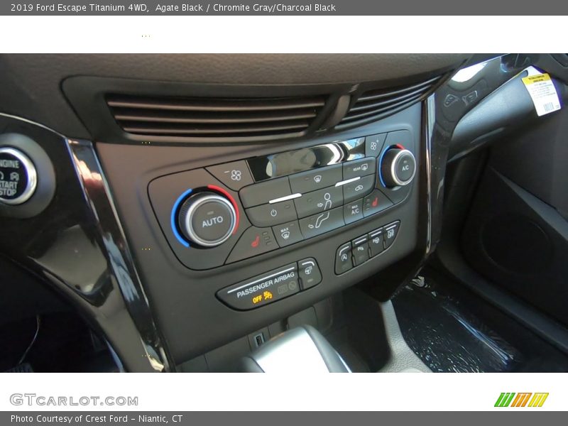 Agate Black / Chromite Gray/Charcoal Black 2019 Ford Escape Titanium 4WD