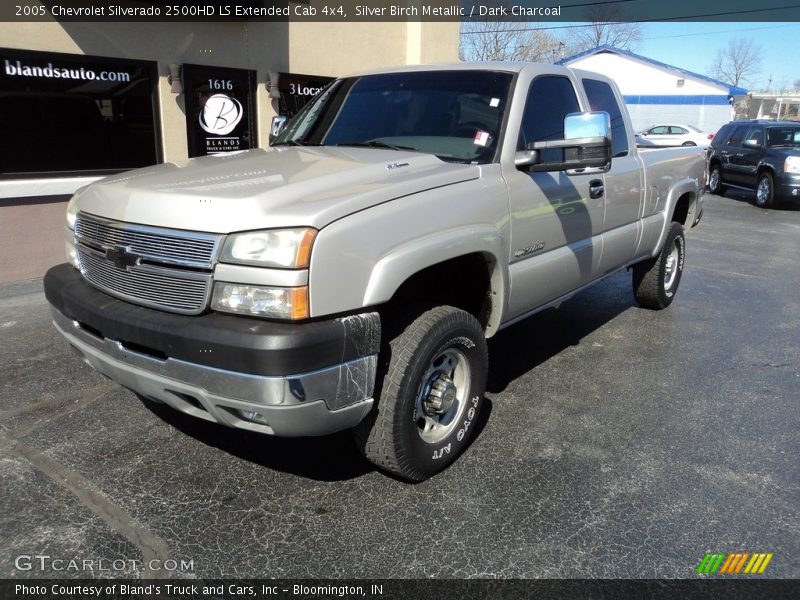 Silver Birch Metallic / Dark Charcoal 2005 Chevrolet Silverado 2500HD LS Extended Cab 4x4