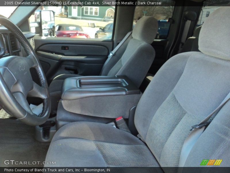 Silver Birch Metallic / Dark Charcoal 2005 Chevrolet Silverado 2500HD LS Extended Cab 4x4