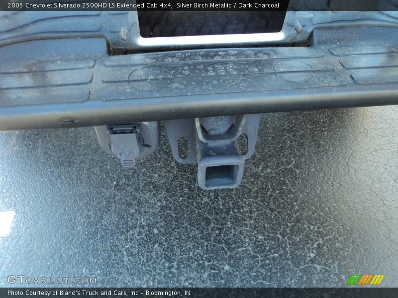 Silver Birch Metallic / Dark Charcoal 2005 Chevrolet Silverado 2500HD LS Extended Cab 4x4