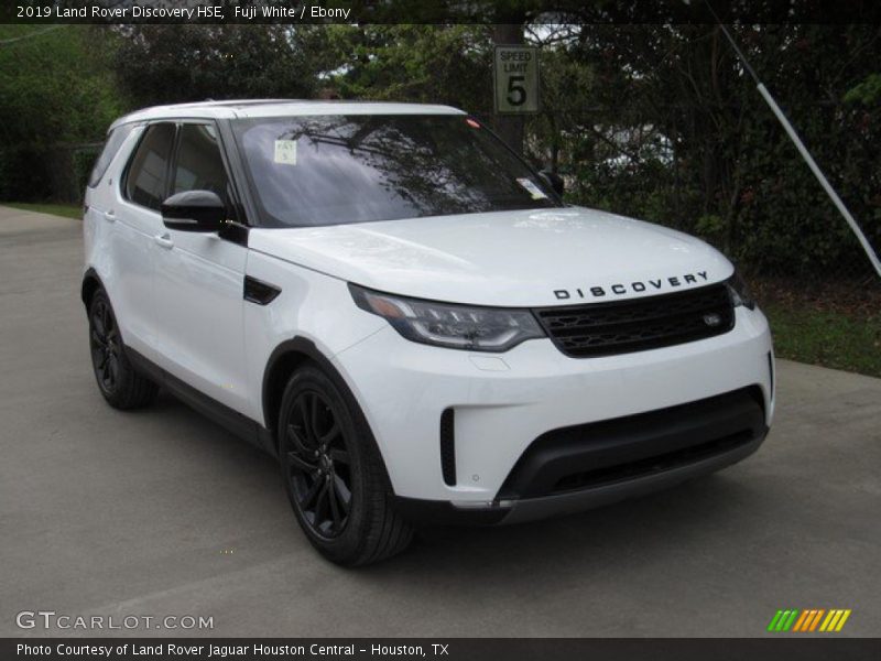 Fuji White / Ebony 2019 Land Rover Discovery HSE
