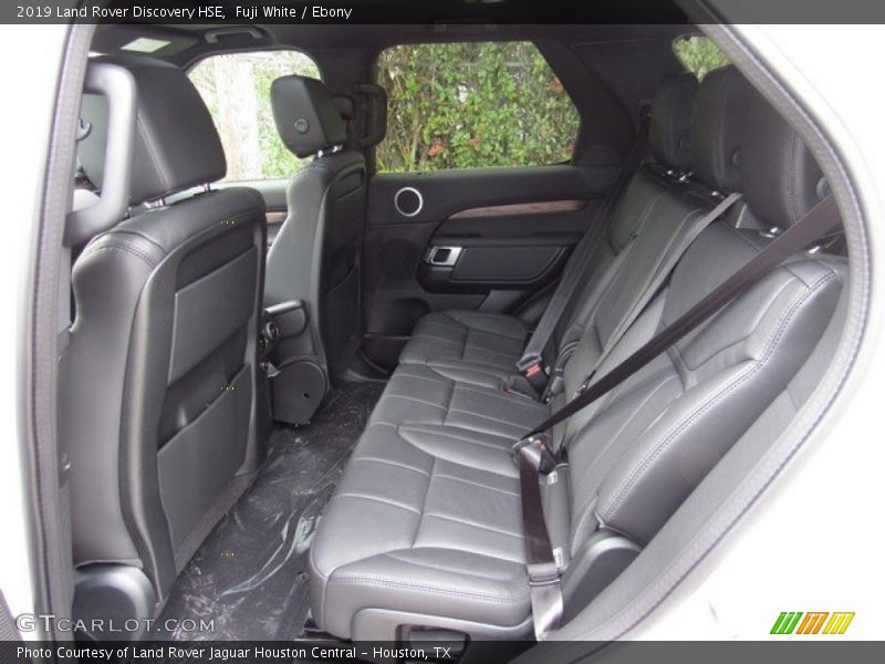 Fuji White / Ebony 2019 Land Rover Discovery HSE