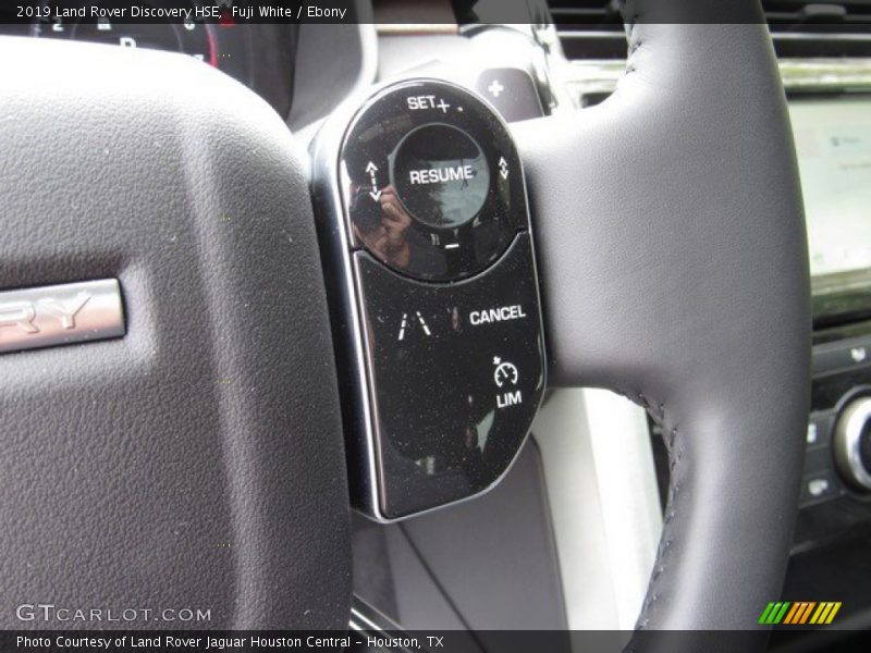 Fuji White / Ebony 2019 Land Rover Discovery HSE