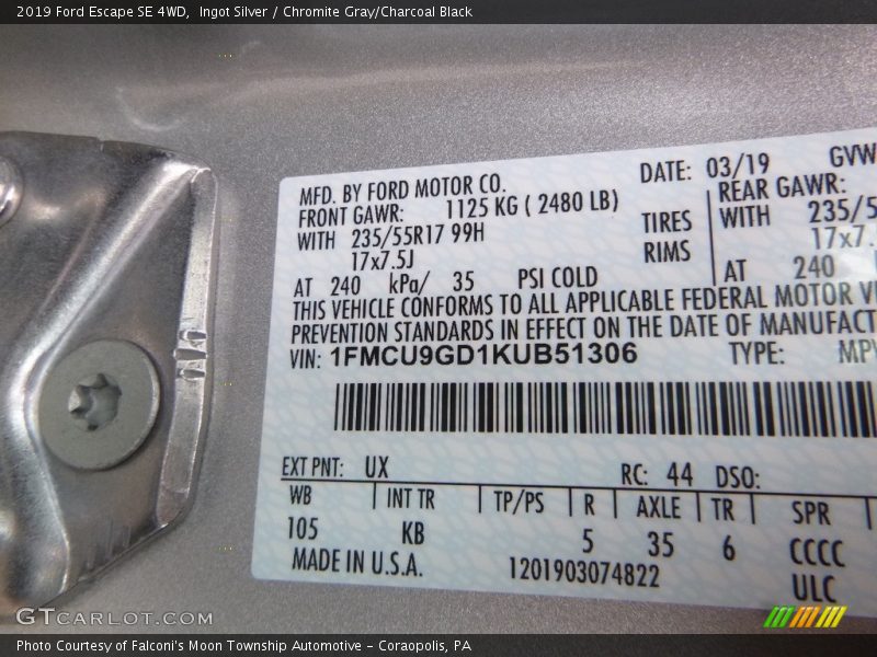 Ingot Silver / Chromite Gray/Charcoal Black 2019 Ford Escape SE 4WD