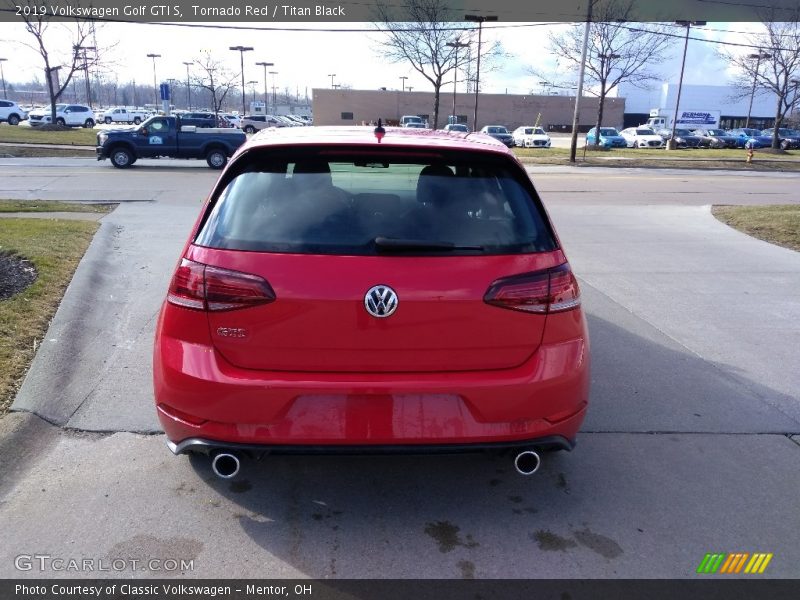 Tornado Red / Titan Black 2019 Volkswagen Golf GTI S