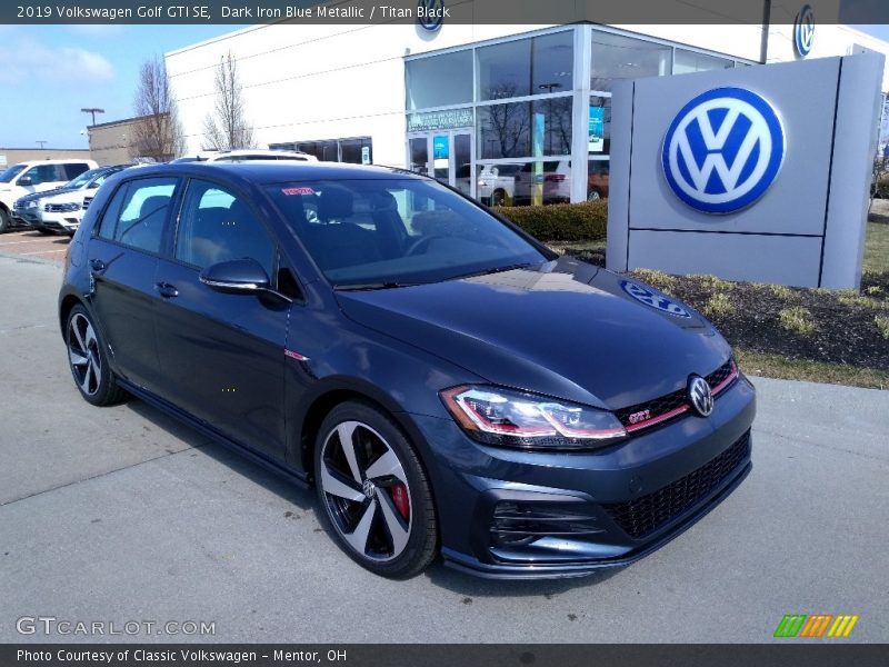 Front 3/4 View of 2019 Golf GTI SE