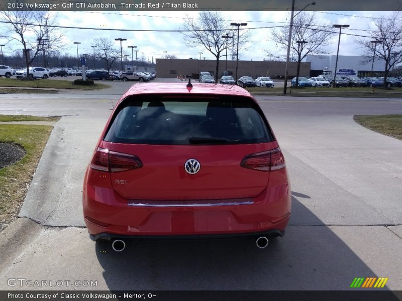 Tornado Red / Titan Black 2019 Volkswagen Golf GTI Autobahn