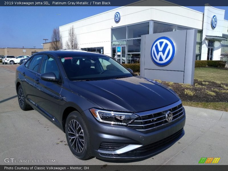 Platinum Gray Metallic / Titan Black 2019 Volkswagen Jetta SEL