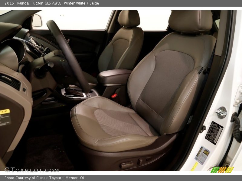 Winter White / Beige 2015 Hyundai Tucson GLS AWD