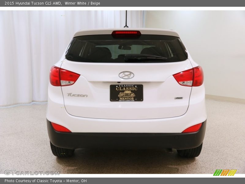 Winter White / Beige 2015 Hyundai Tucson GLS AWD