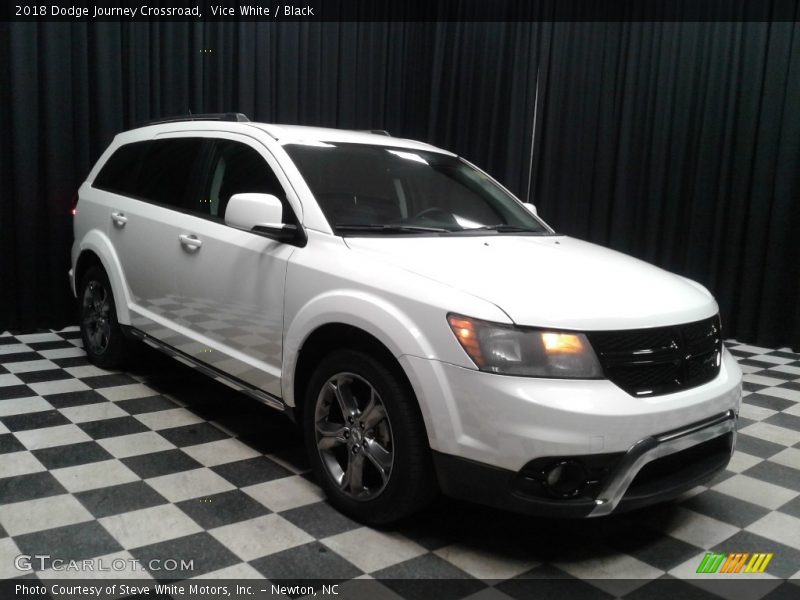 Vice White / Black 2018 Dodge Journey Crossroad