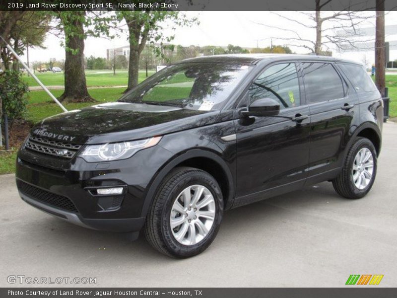 Narvik Black / Ebony 2019 Land Rover Discovery Sport SE