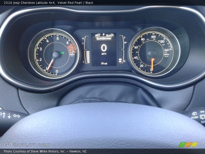 Velvet Red Pearl / Black 2019 Jeep Cherokee Latitude 4x4