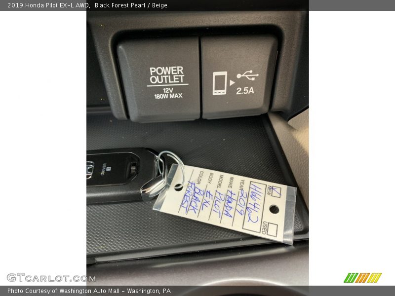 Black Forest Pearl / Beige 2019 Honda Pilot EX-L AWD