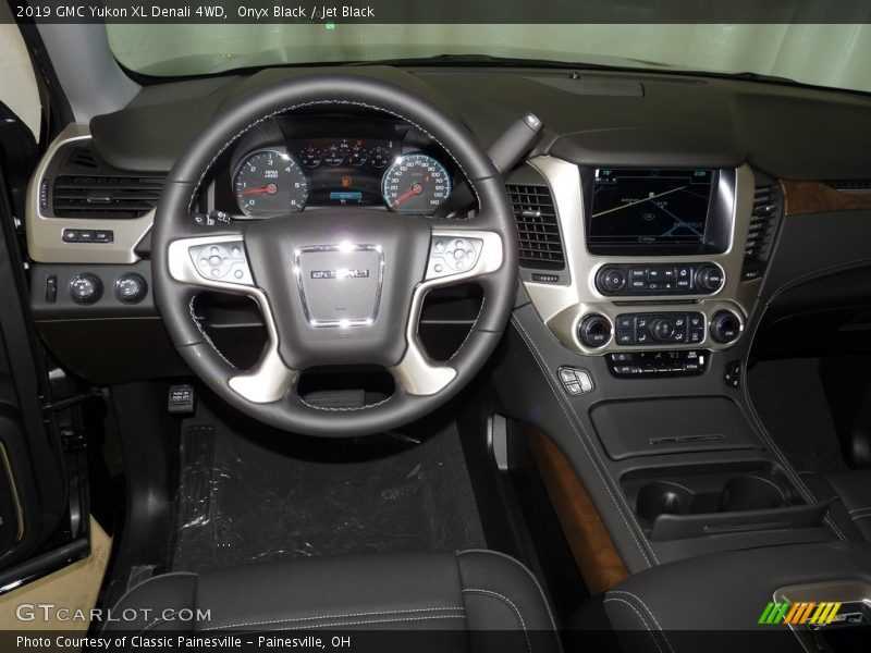 Onyx Black / Jet Black 2019 GMC Yukon XL Denali 4WD