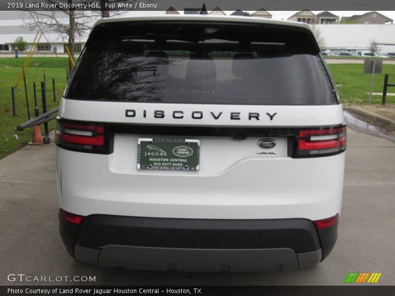 Fuji White / Ebony 2019 Land Rover Discovery HSE