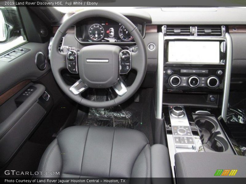 Fuji White / Ebony 2019 Land Rover Discovery HSE