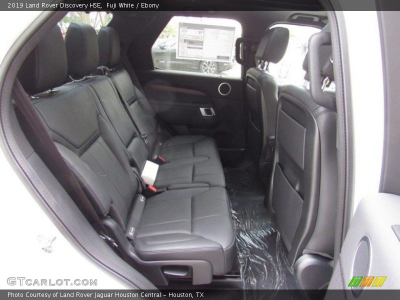 Fuji White / Ebony 2019 Land Rover Discovery HSE