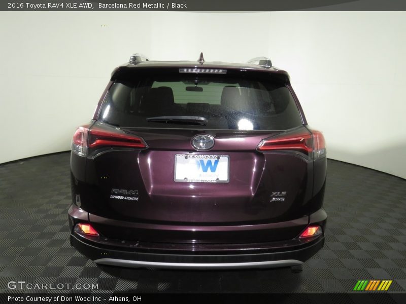 Barcelona Red Metallic / Black 2016 Toyota RAV4 XLE AWD