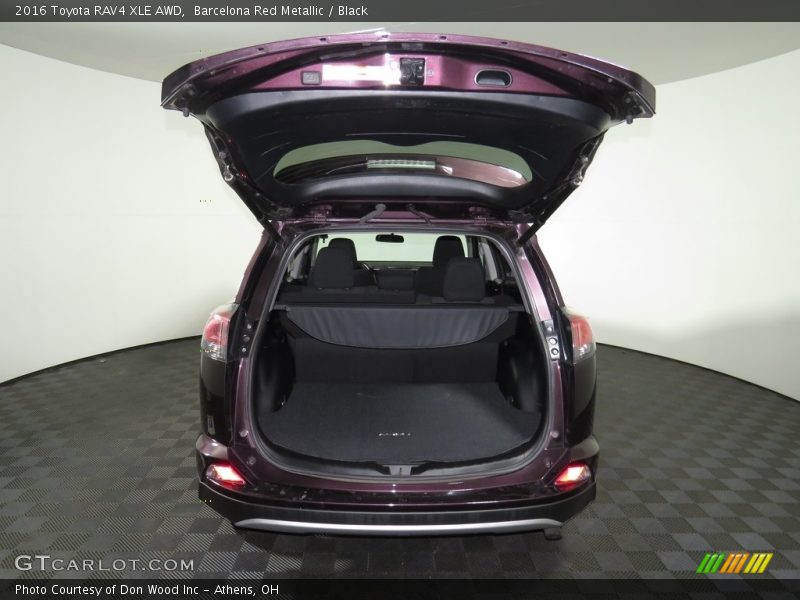 Barcelona Red Metallic / Black 2016 Toyota RAV4 XLE AWD