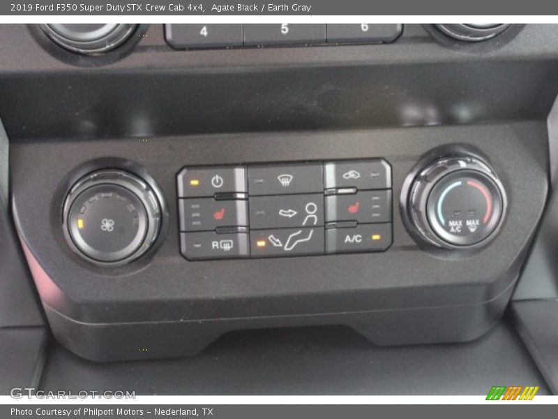 Agate Black / Earth Gray 2019 Ford F350 Super Duty STX Crew Cab 4x4