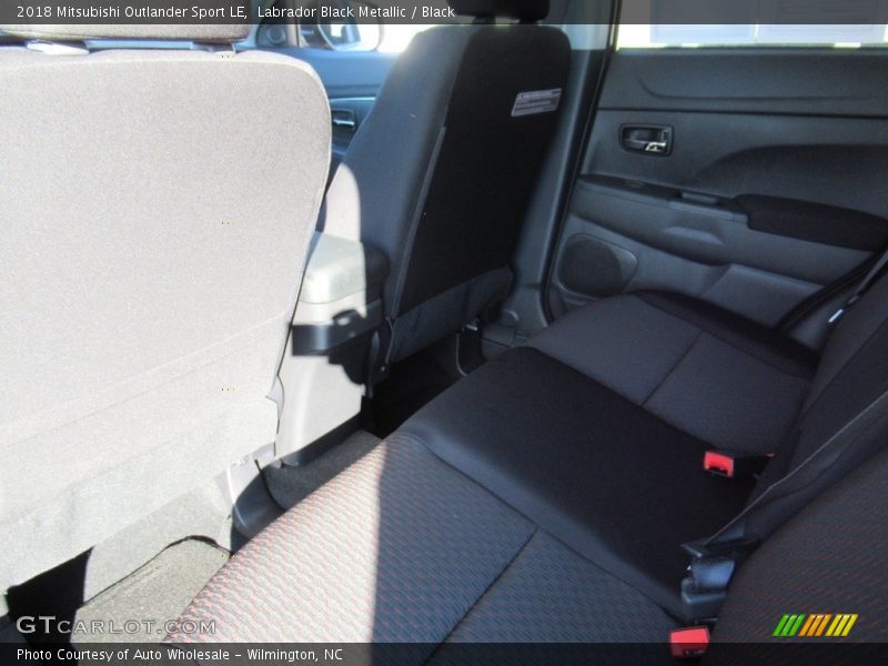 Labrador Black Metallic / Black 2018 Mitsubishi Outlander Sport LE