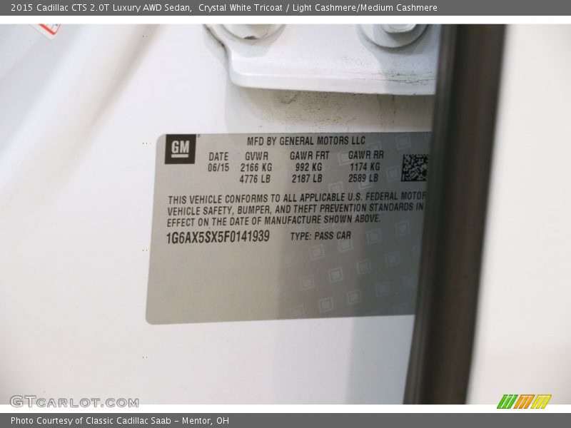 Crystal White Tricoat / Light Cashmere/Medium Cashmere 2015 Cadillac CTS 2.0T Luxury AWD Sedan