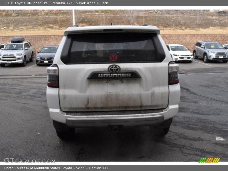 Super White / Black 2016 Toyota 4Runner Trail Premium 4x4