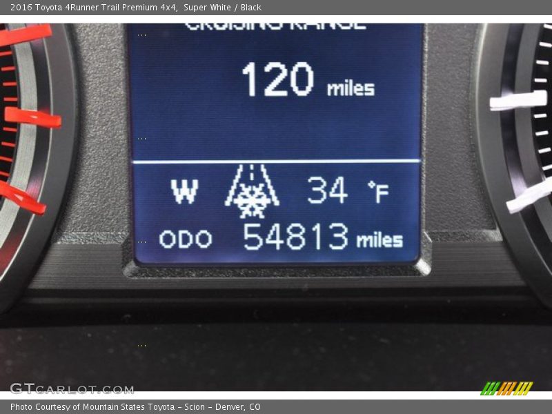 Super White / Black 2016 Toyota 4Runner Trail Premium 4x4