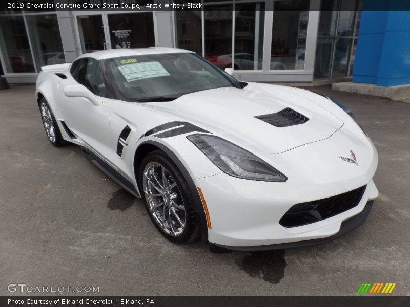 Arctic White / Black 2019 Chevrolet Corvette Grand Sport Coupe