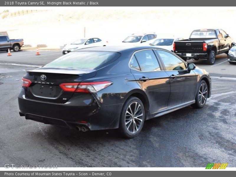 Midnight Black Metallic / Black 2018 Toyota Camry SE