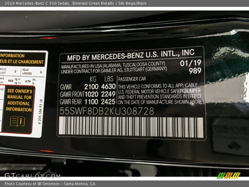 Emerald Green Metallic / Silk Beige/Black 2019 Mercedes-Benz C 300 Sedan