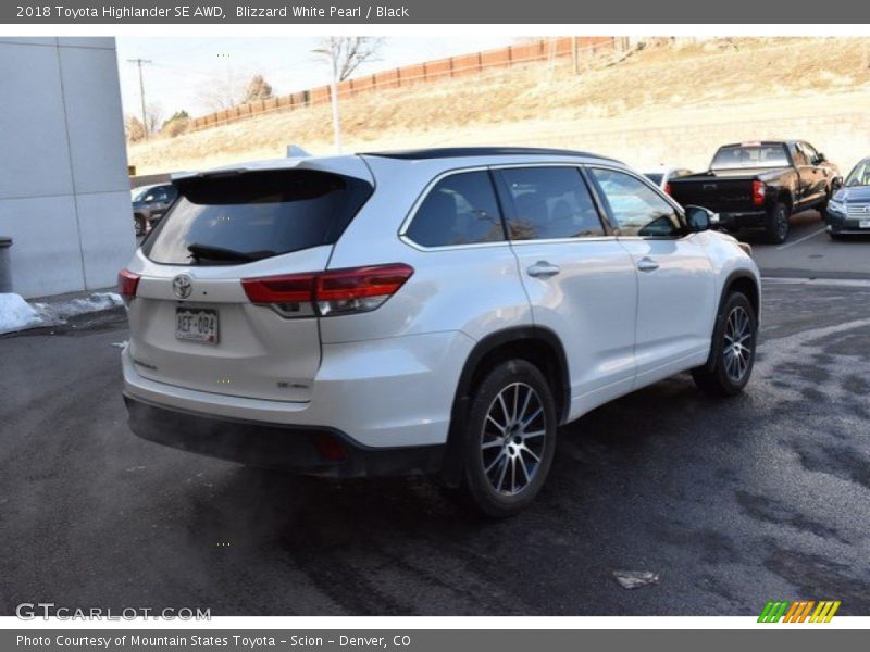 Blizzard White Pearl / Black 2018 Toyota Highlander SE AWD