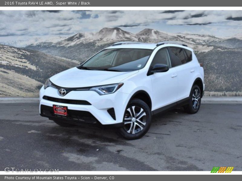 Super White / Black 2016 Toyota RAV4 LE AWD