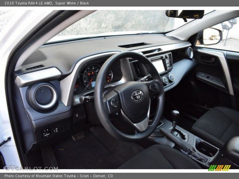 Super White / Black 2016 Toyota RAV4 LE AWD