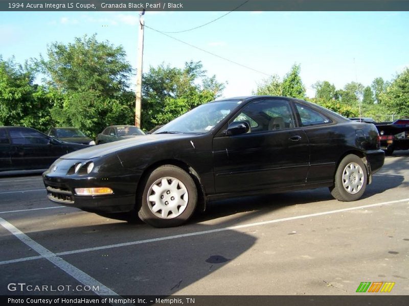 Granada Black Pearl / Black 1994 Acura Integra LS Coupe