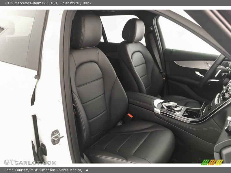 Polar White / Black 2019 Mercedes-Benz GLC 300