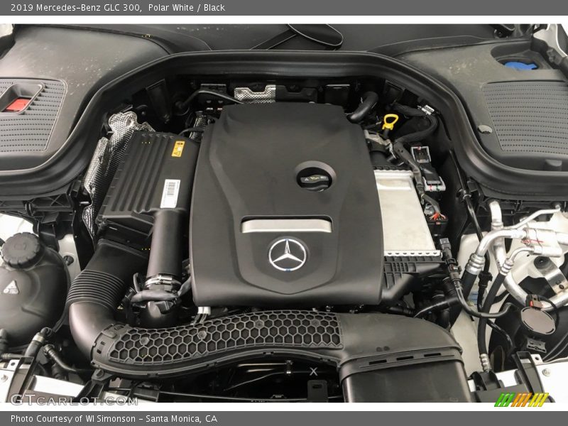 Polar White / Black 2019 Mercedes-Benz GLC 300