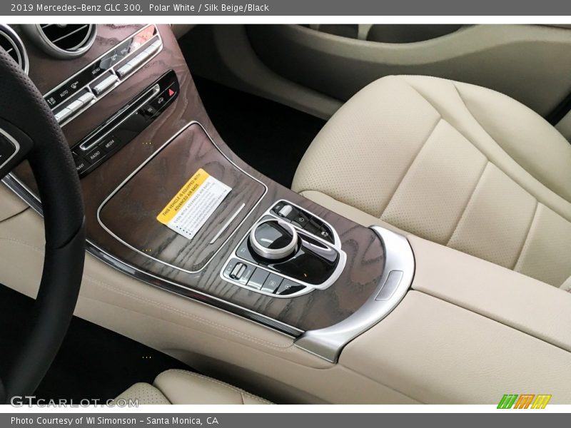 Polar White / Silk Beige/Black 2019 Mercedes-Benz GLC 300
