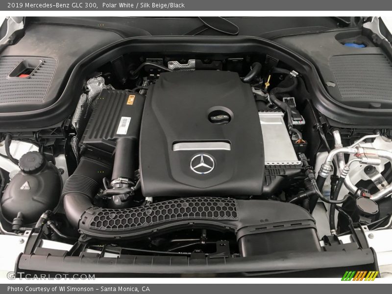 Polar White / Silk Beige/Black 2019 Mercedes-Benz GLC 300
