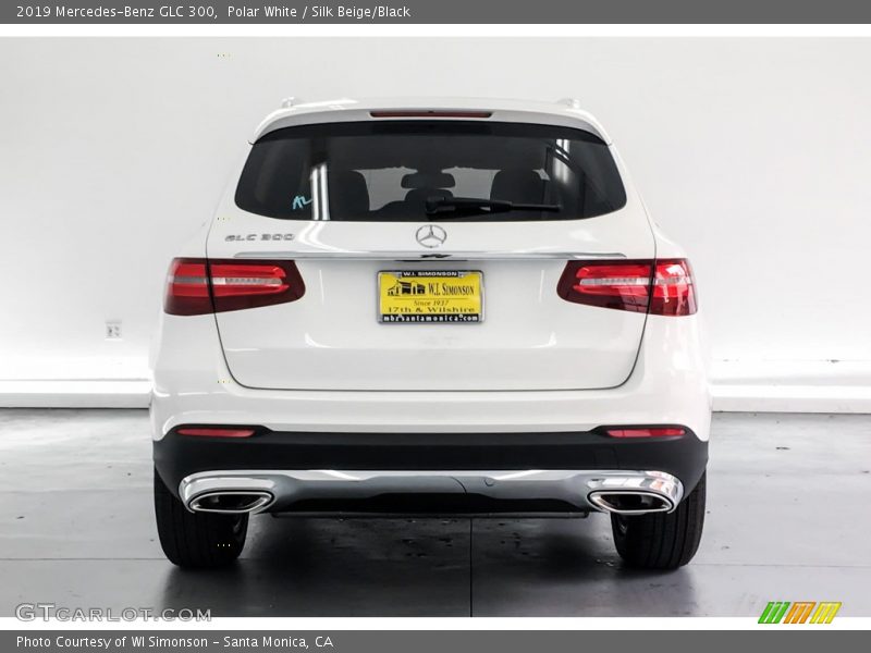 Polar White / Silk Beige/Black 2019 Mercedes-Benz GLC 300