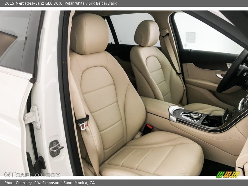 Polar White / Silk Beige/Black 2019 Mercedes-Benz GLC 300