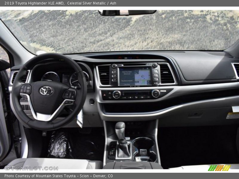 Celestial Silver Metallic / Ash 2019 Toyota Highlander XLE AWD