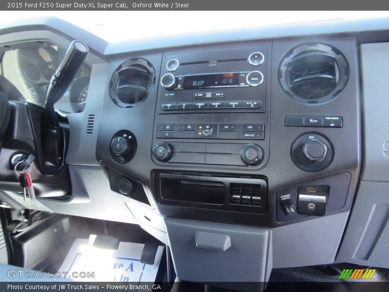 Oxford White / Steel 2015 Ford F250 Super Duty XL Super Cab