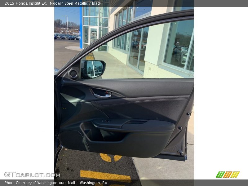 Modern Steel Metallic / Black 2019 Honda Insight EX
