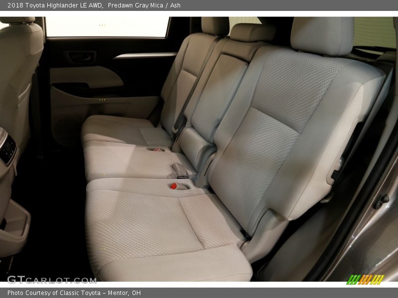 Predawn Gray Mica / Ash 2018 Toyota Highlander LE AWD