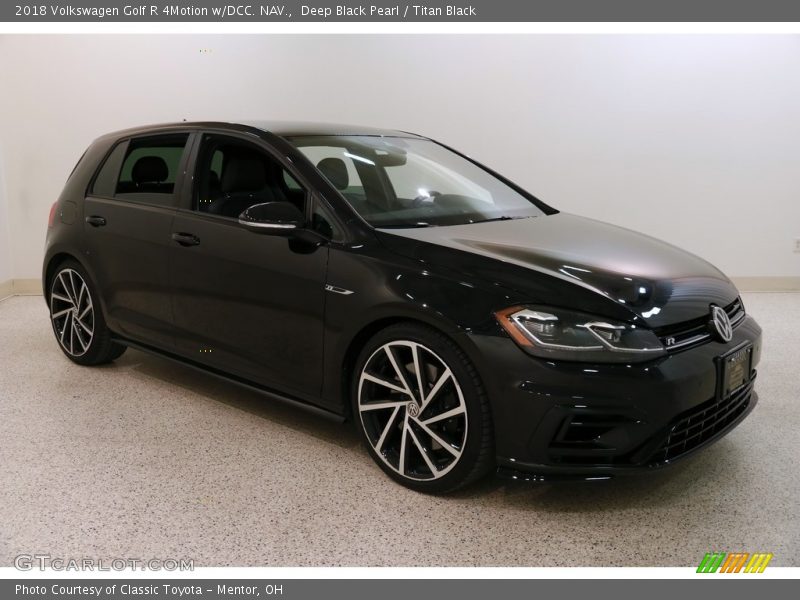 Deep Black Pearl / Titan Black 2018 Volkswagen Golf R 4Motion w/DCC. NAV.