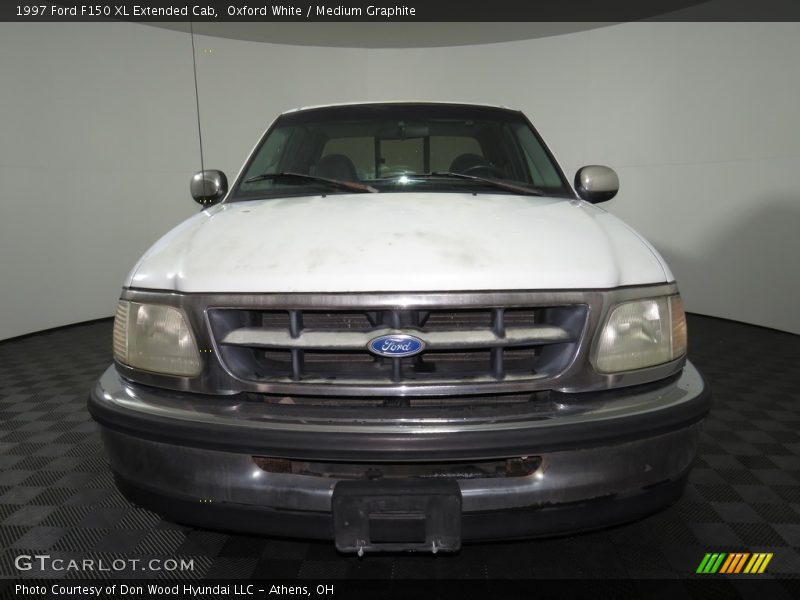 Oxford White / Medium Graphite 1997 Ford F150 XL Extended Cab